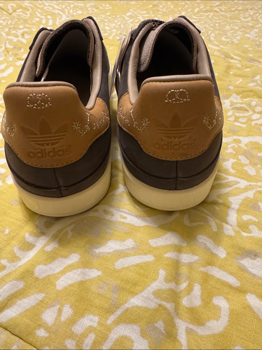 adidas Men’s Brown Suede Sneakers with Tan Stripes - Picture 3 of 10